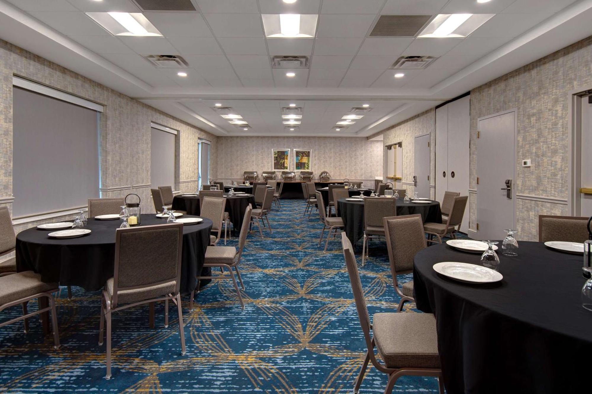 רומולוס Hilton Garden Inn Detroit Metro Airport מראה חיצוני תמונה