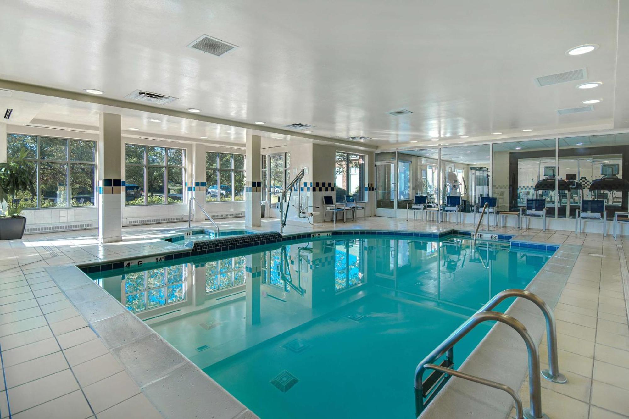 רומולוס Hilton Garden Inn Detroit Metro Airport מראה חיצוני תמונה
